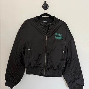 Taylor Swift Got A WI$HL$ST Bomber Jacket